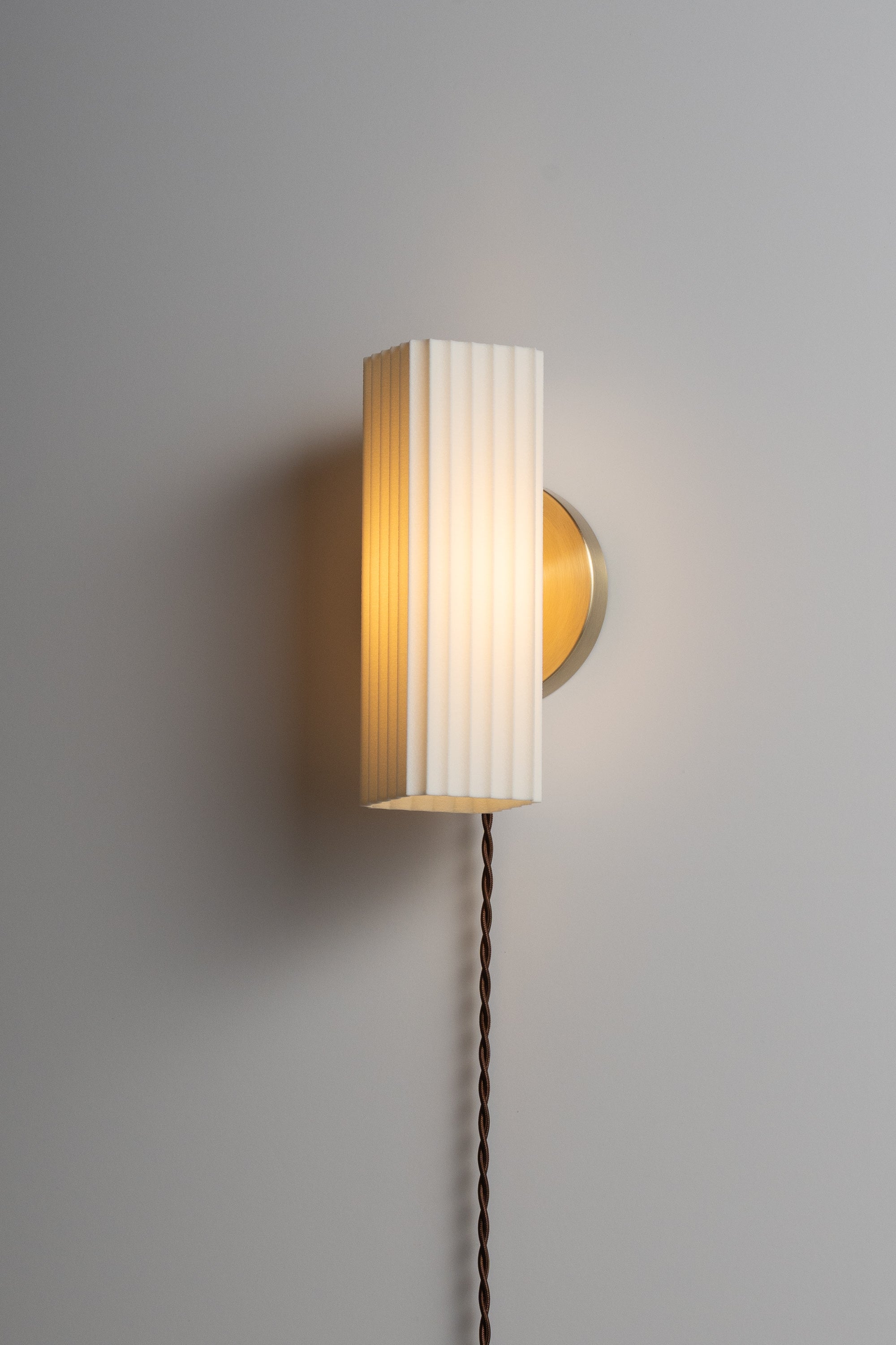 SQ Sconce Wired Plug-in