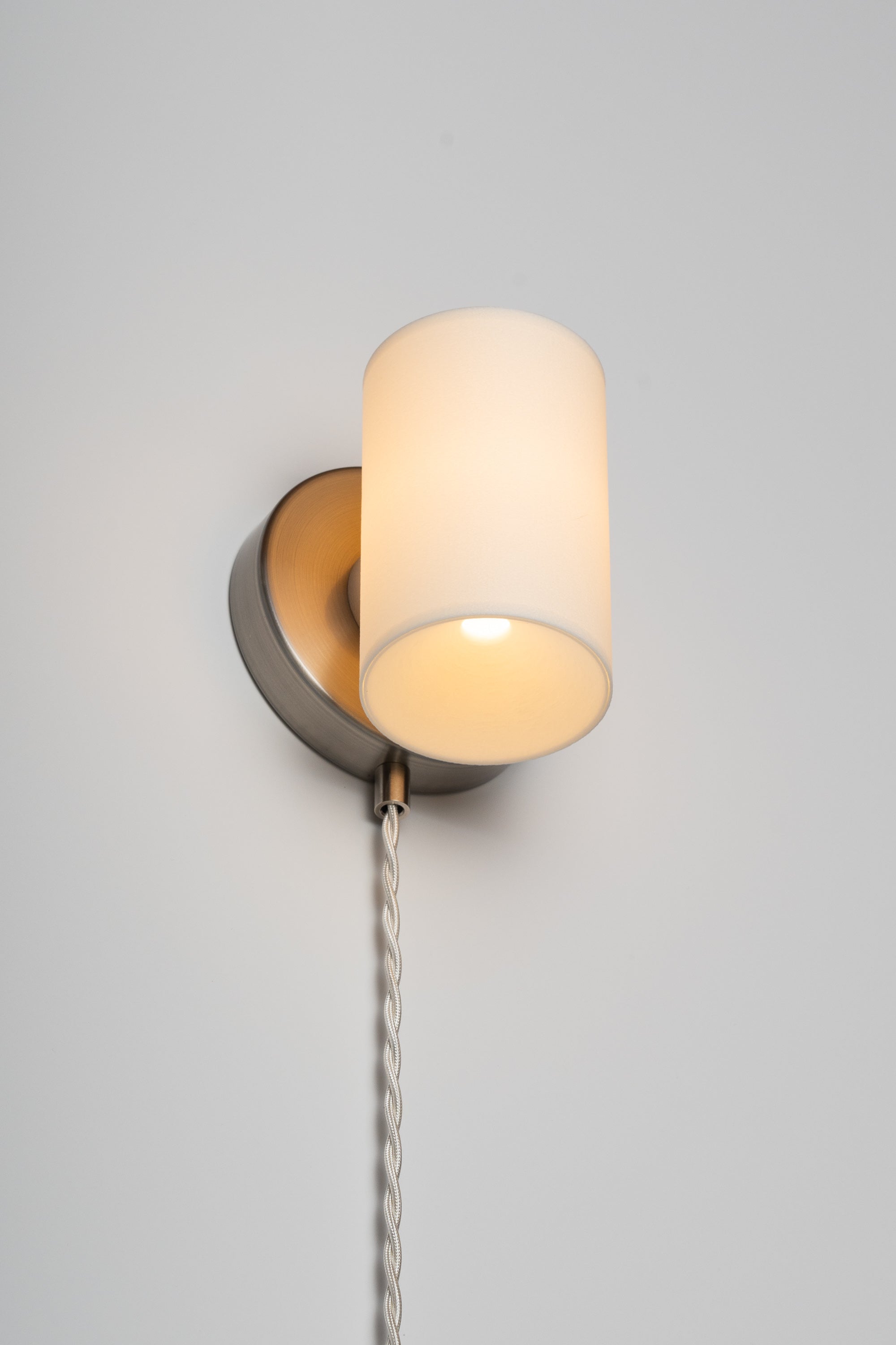 CY Sconce Wired Plug-in