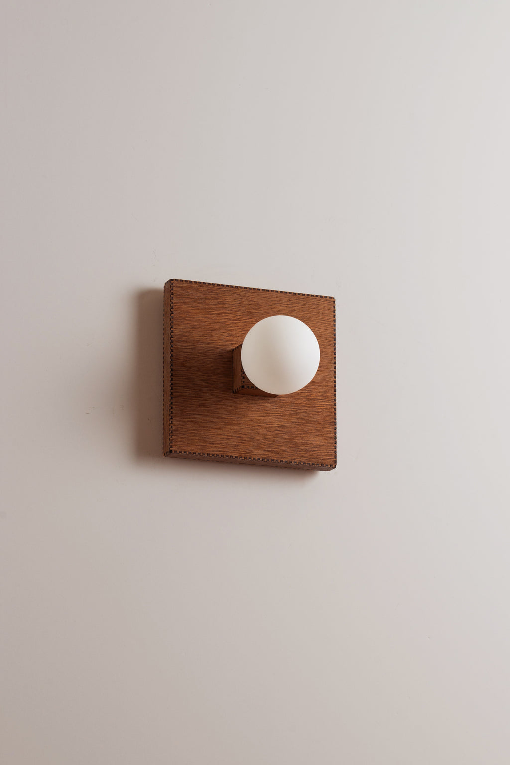 BEAU No.5 Sconce