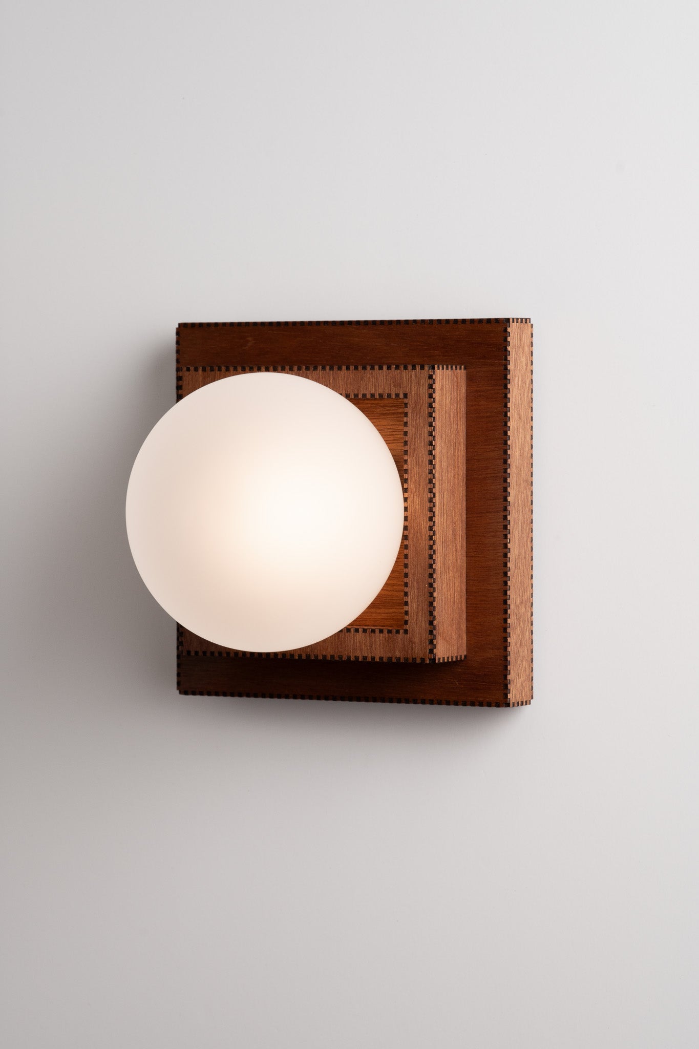 BEAU No.3 Sconce