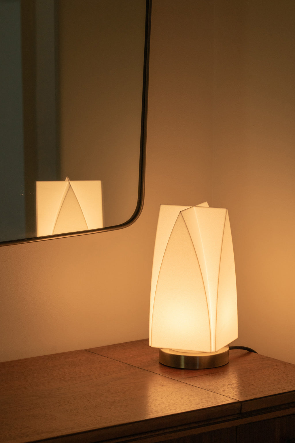 NAALA 03 Table Lamp