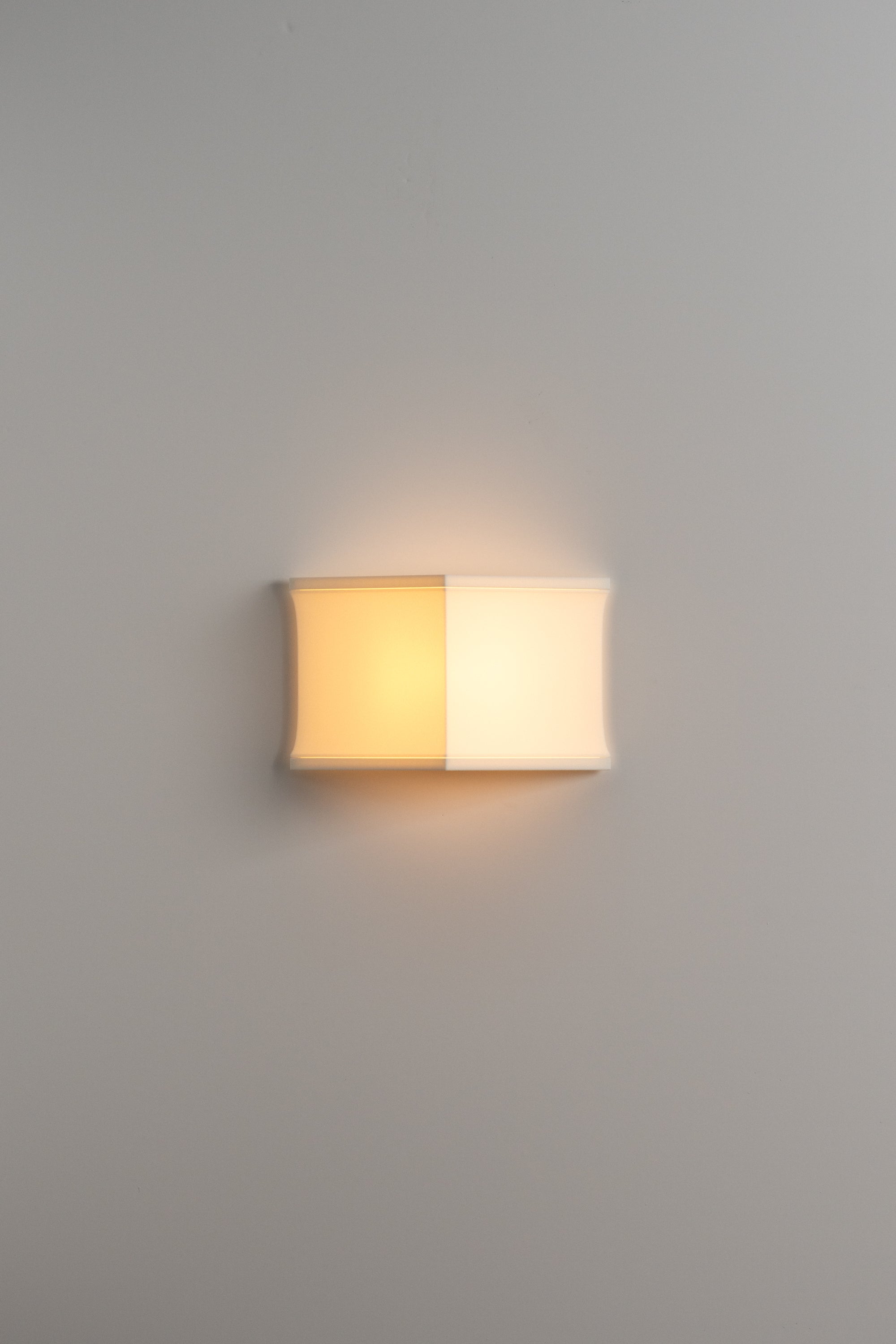 LYRIA II Sconce