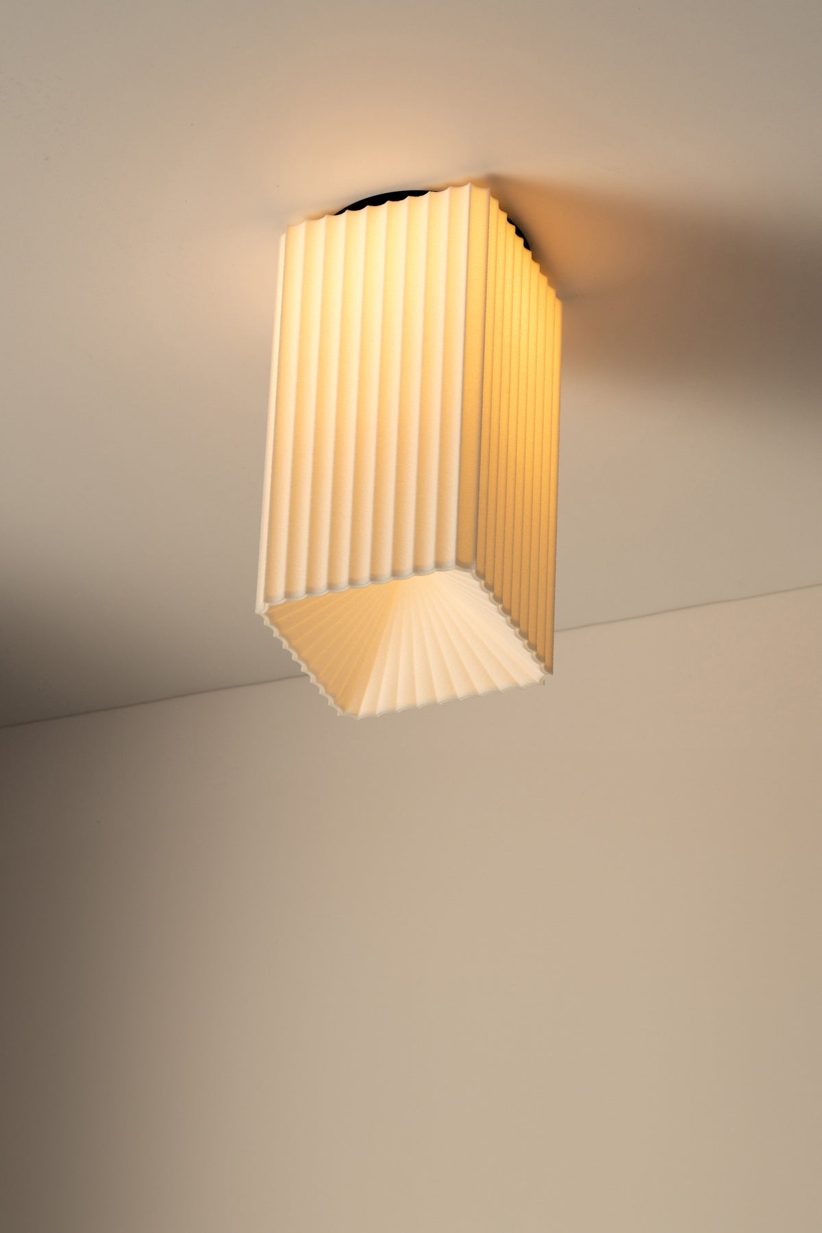 SQ 02+ Flush Mount