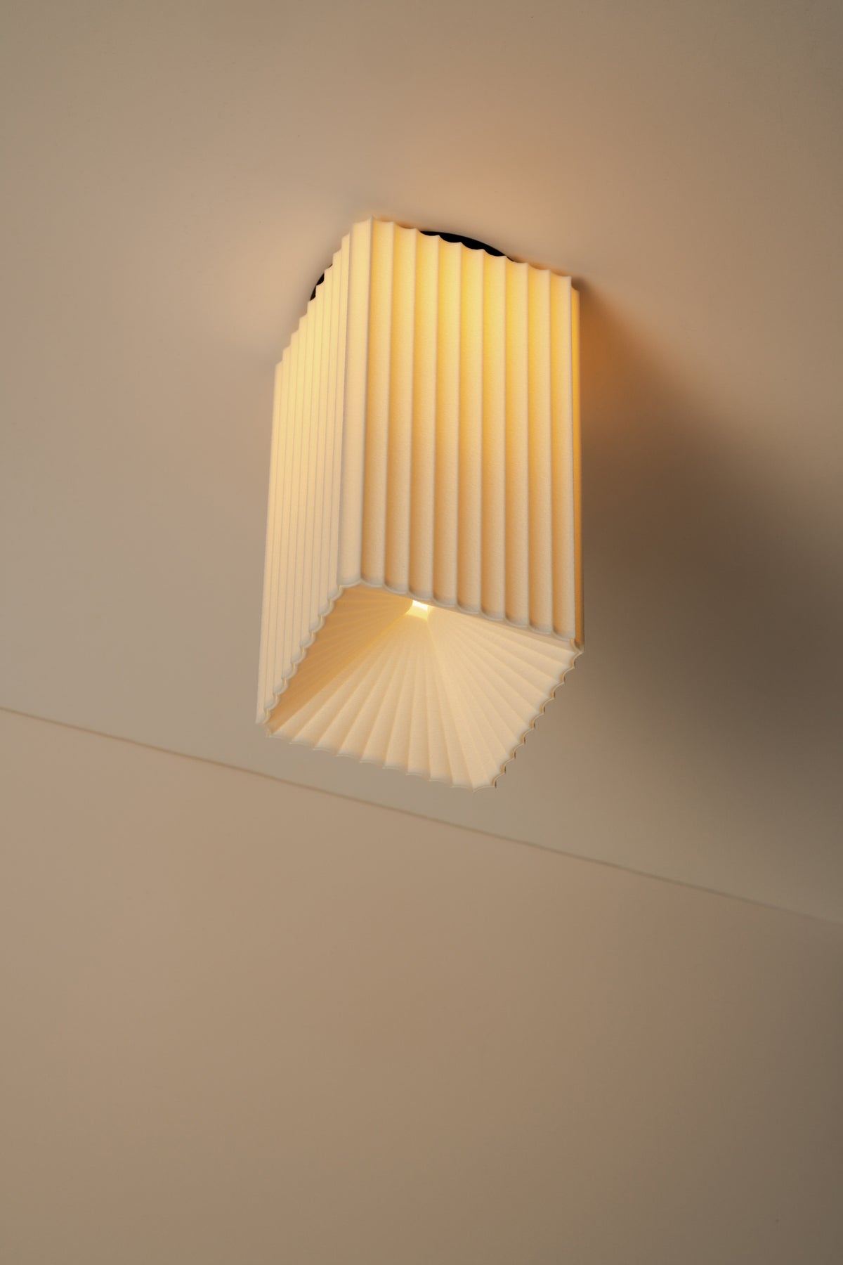 SQ 02+ Flush Mount