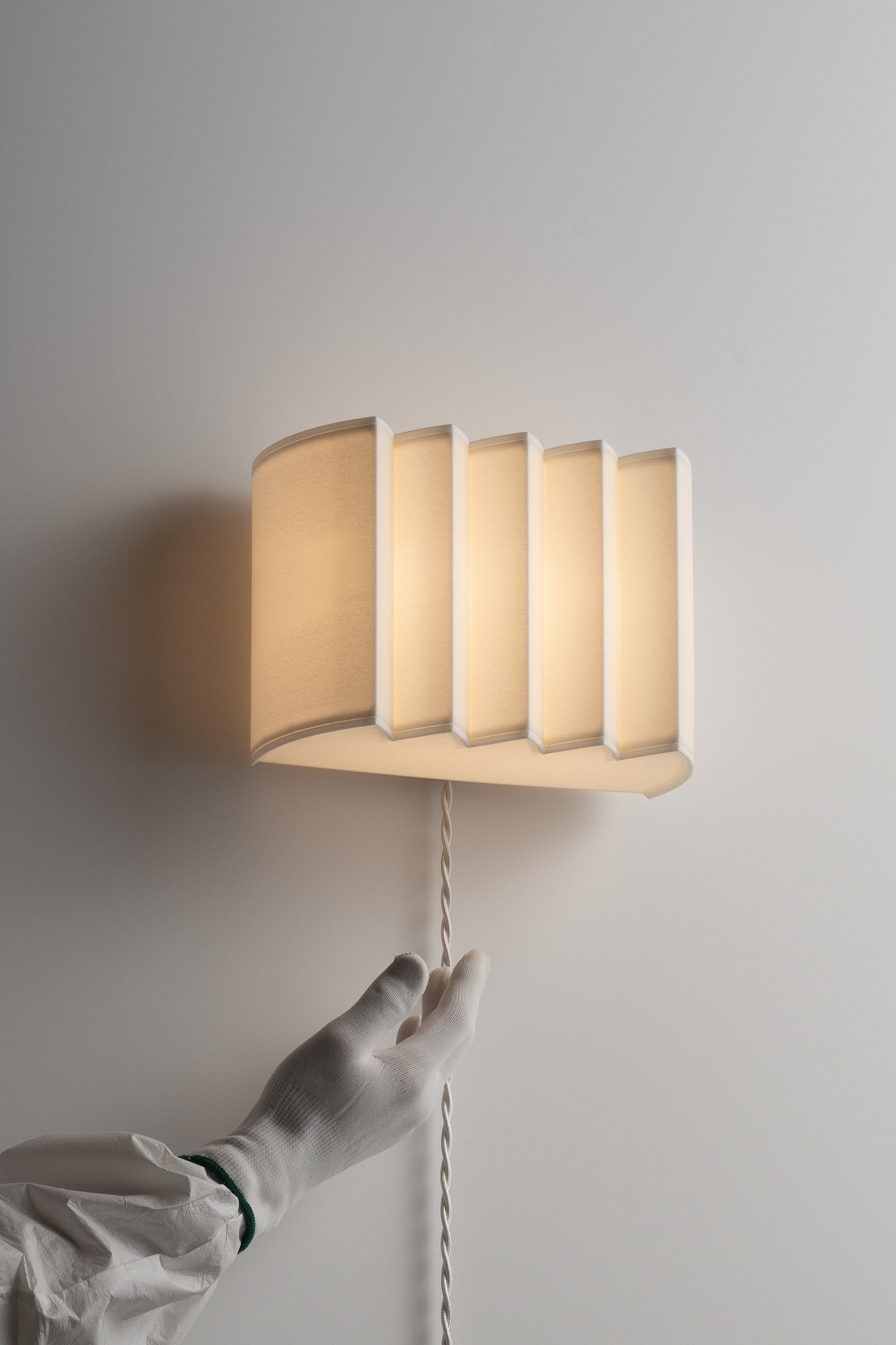 GALLERY Sconce Wired Plug-in