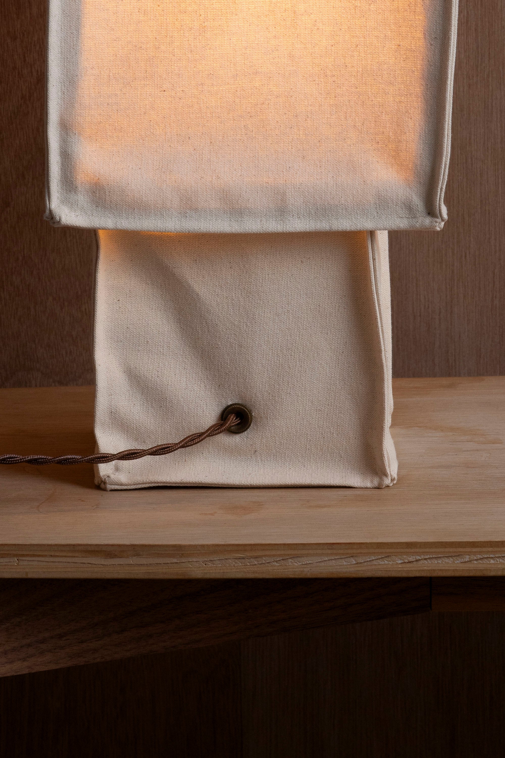 Noa Table Lamp