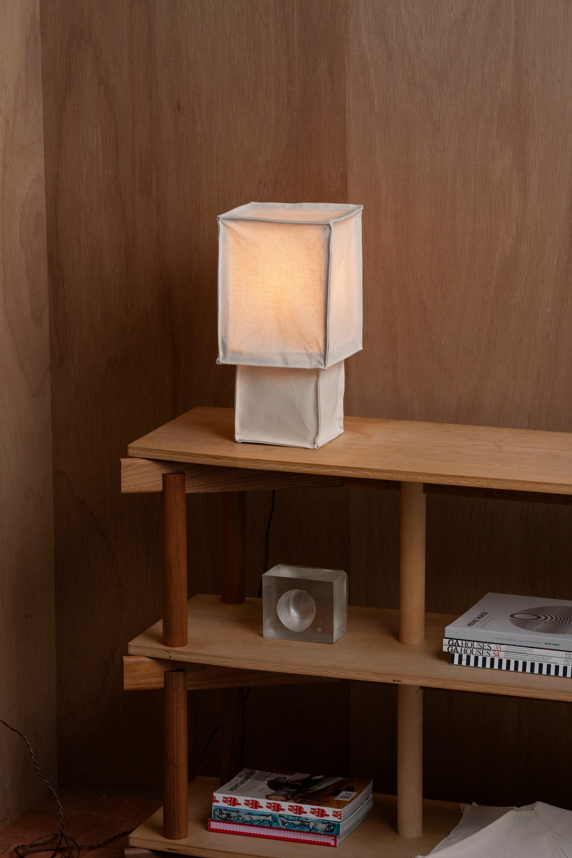 Noa Table Lamp