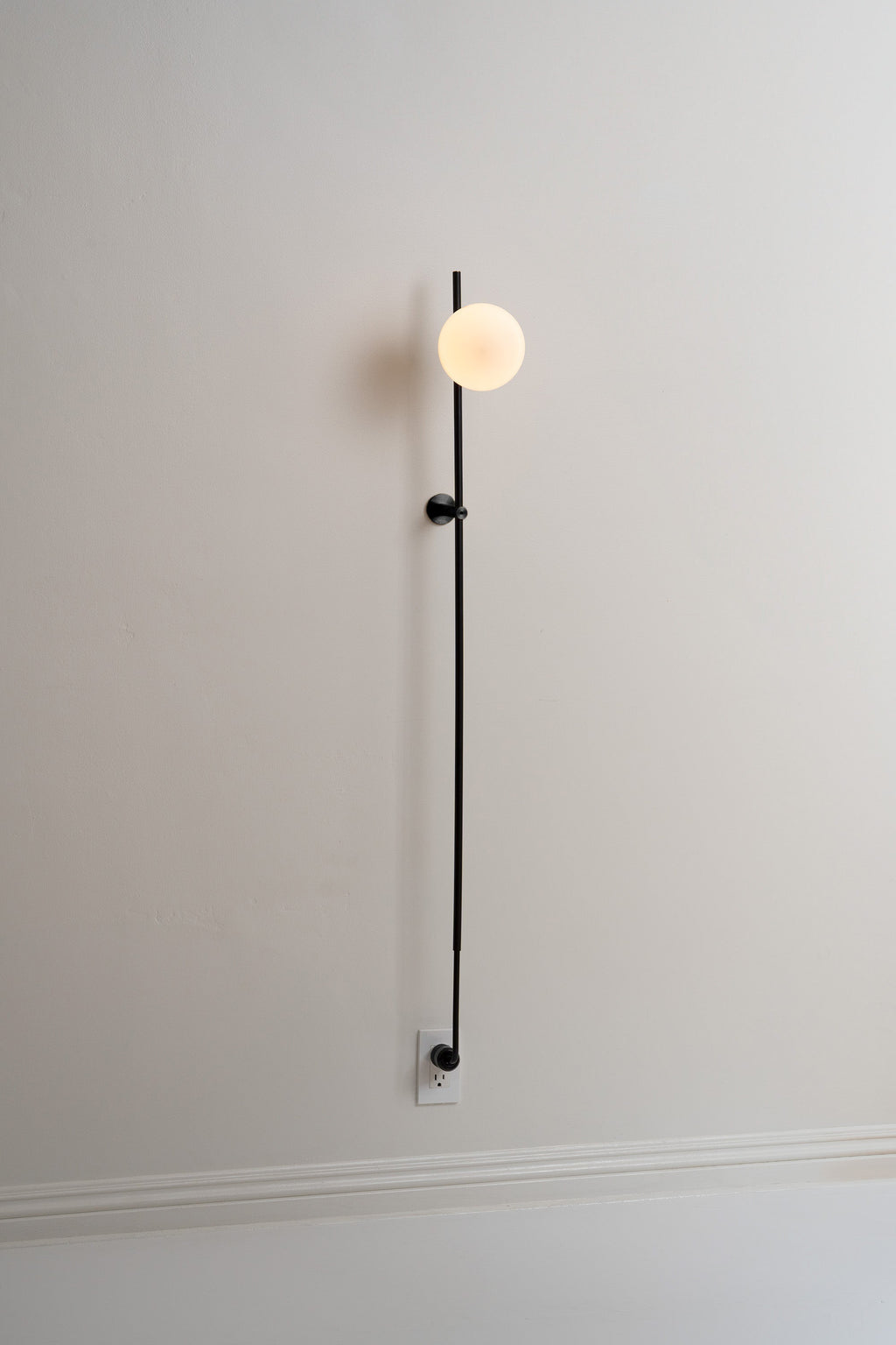 ODE Touch Plug Lamp