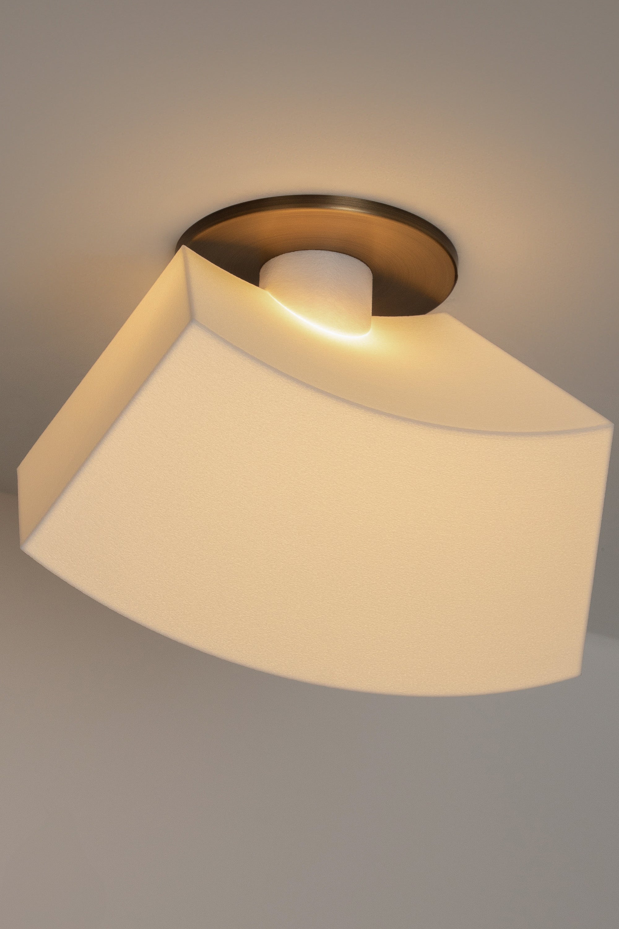 ARKA Flush Mount